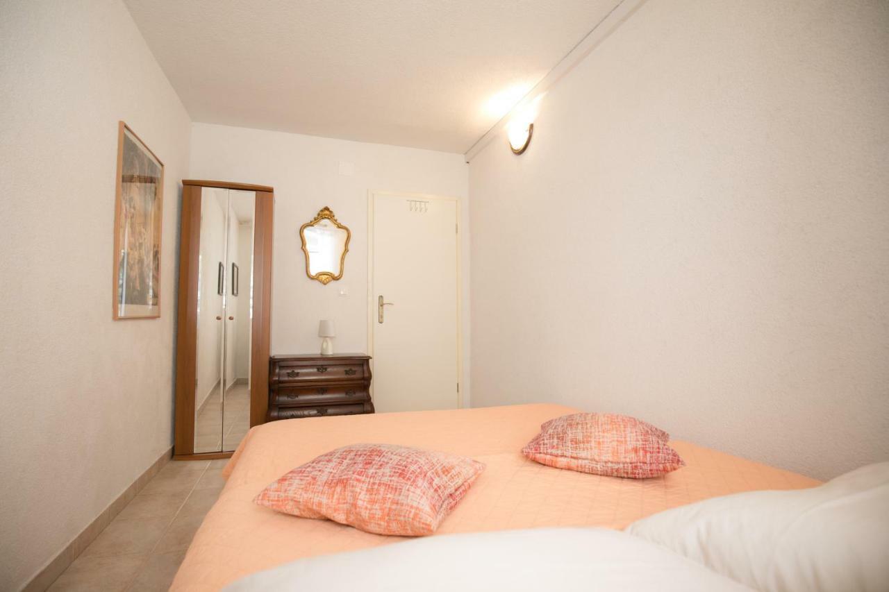 Stella Del Mare - Old Town Getaway Apartment