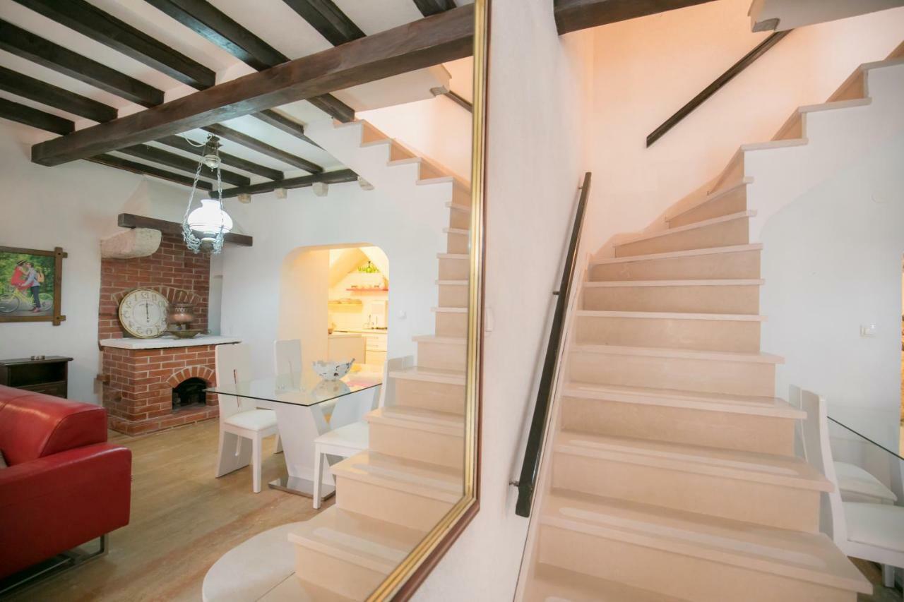 Stella Del Mare - Old Town Getaway Apartment